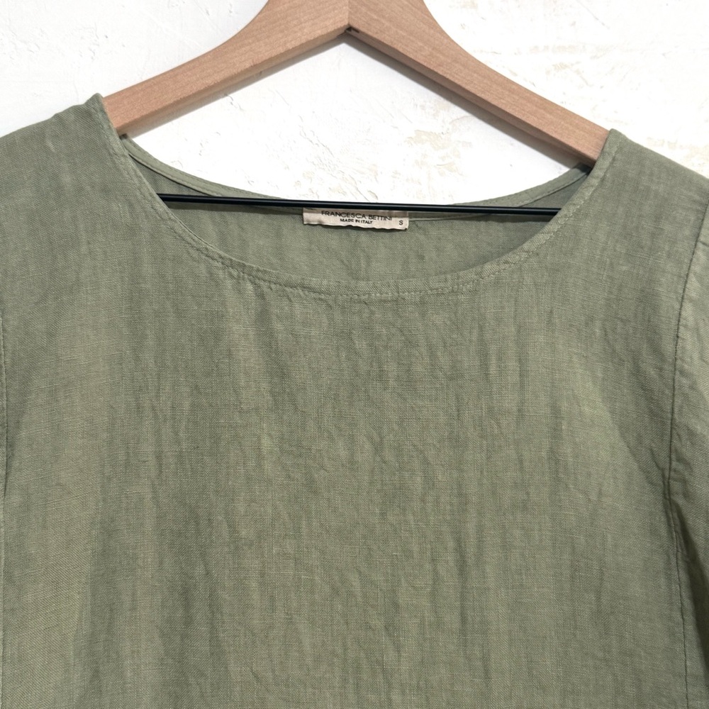Relaxed Short-Sleeve Linen Top with Front Pockets - Olive - Picture 3 of 6